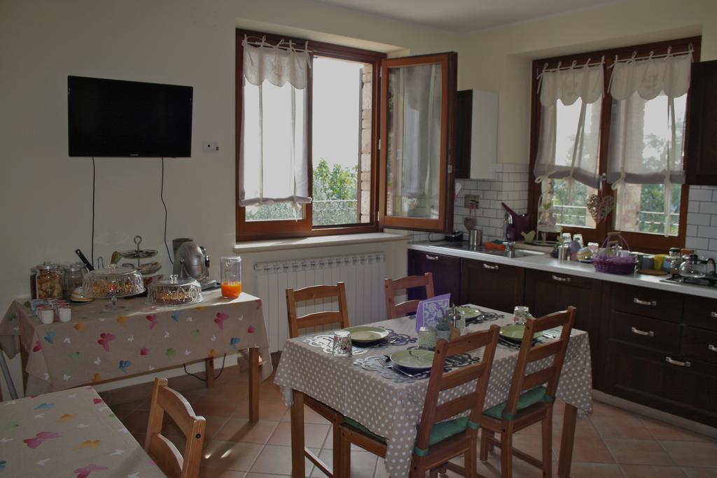 B&B Lavanda E Rosmarino Assisi Buitenkant foto